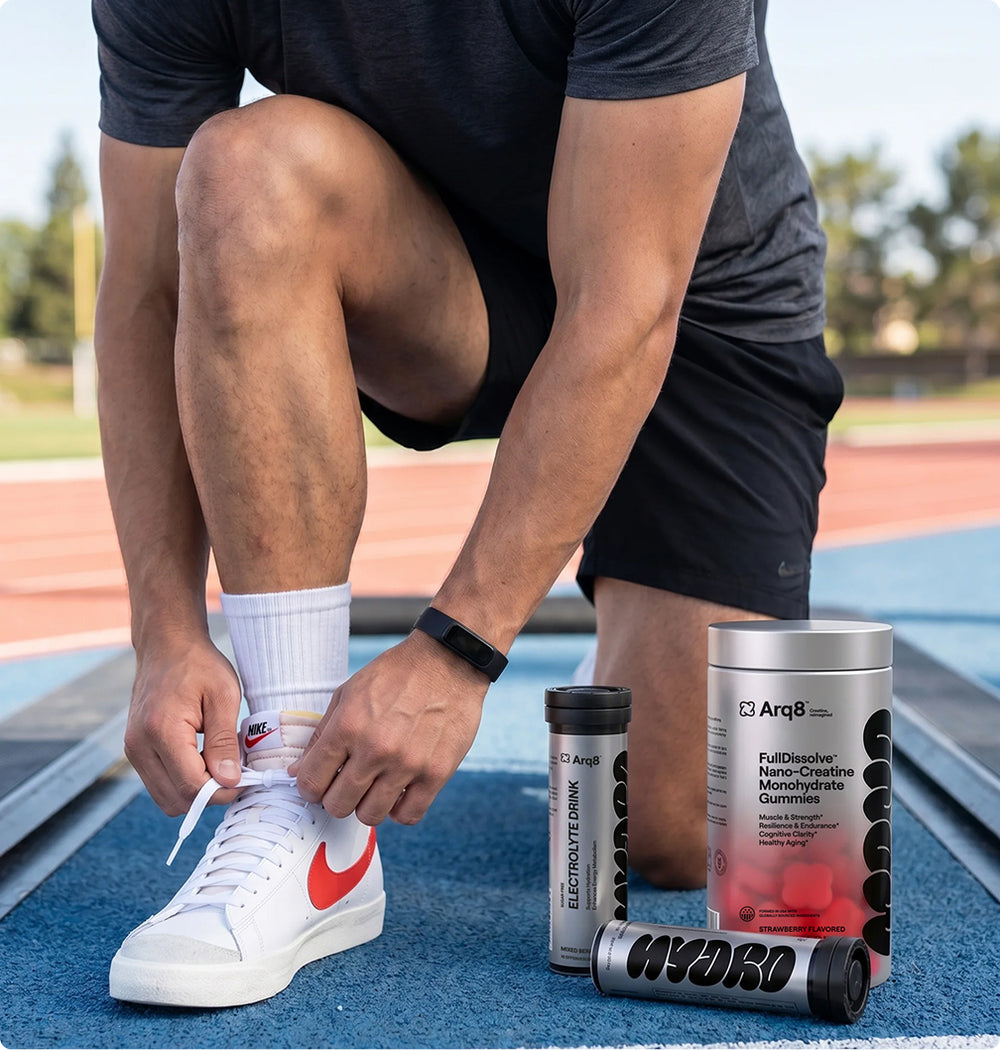 <p>Creatine pulls water in. <br/>HYDRO™ keeps <em>it there.</em></p>