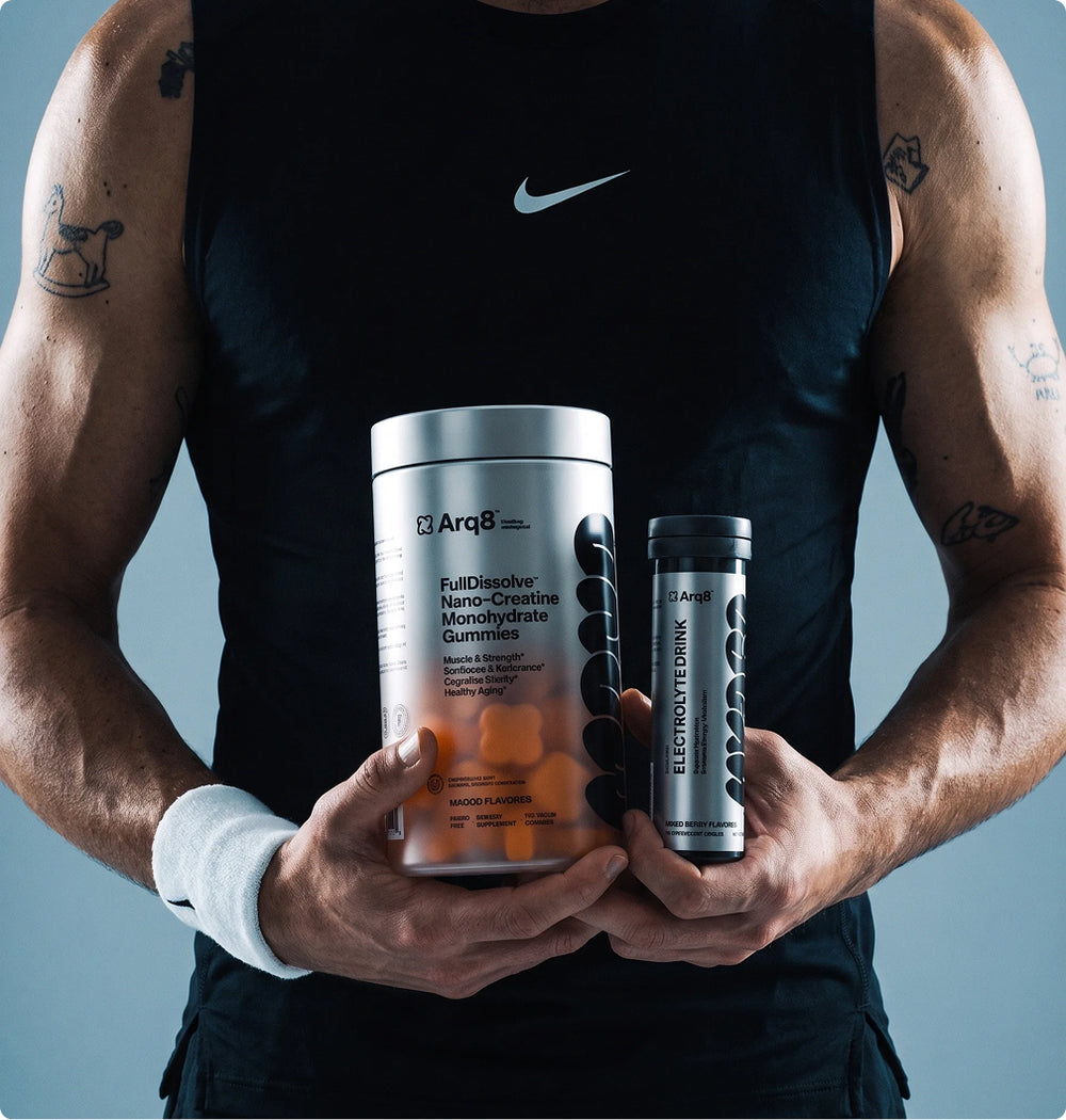 <p>Creatine pulls water in. <br/>HYDRO™ keeps <em>it there.</em></p>